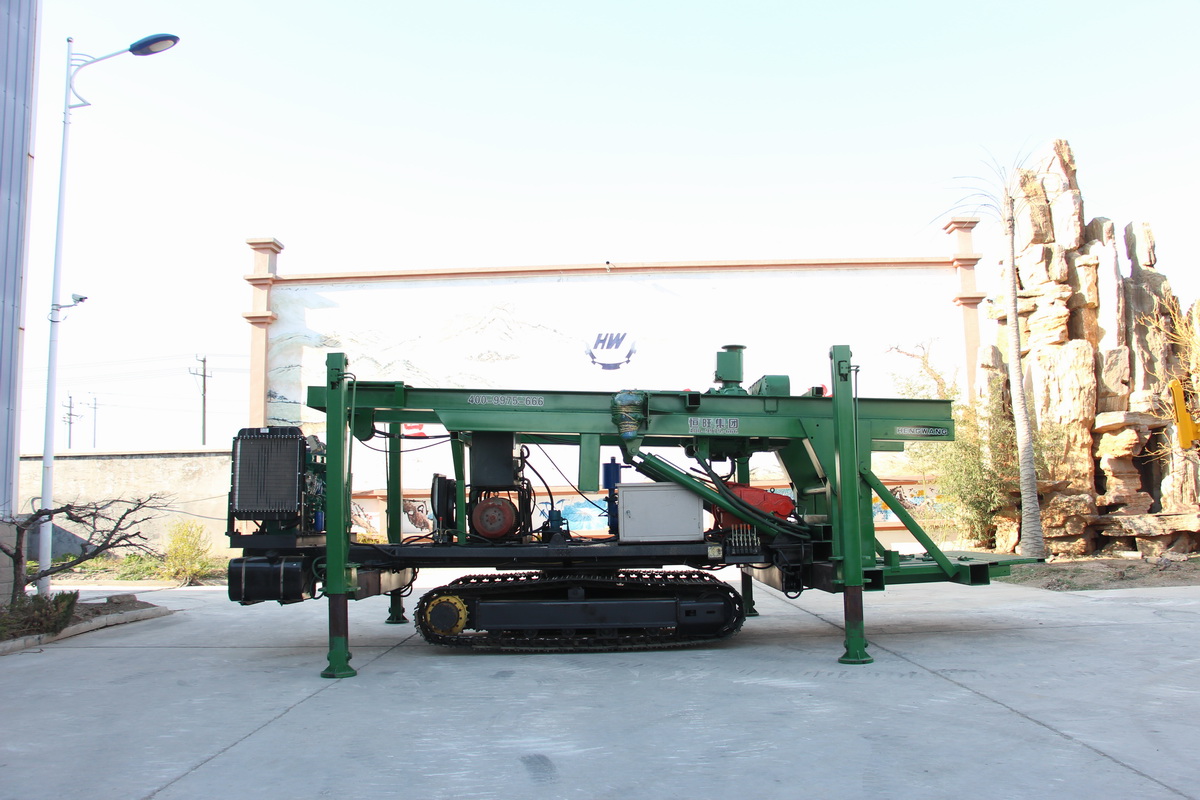 7寸鋼履(lü)帶反循環鑽機